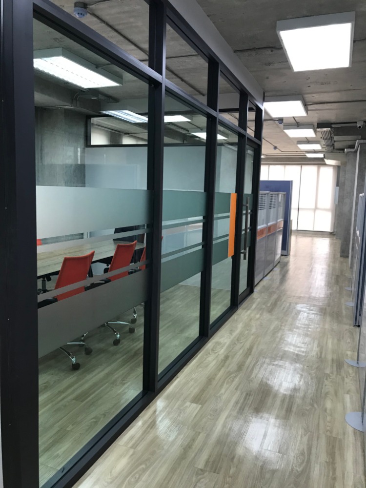 ให้เช่าออฟฟิศเปิดใหม่ ถ.เจริญราษฎร์ 8 ราคาถูก รปภ.24 ชม. 